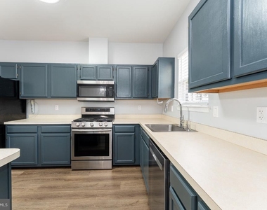 2383 Laconia Court - Photo Thumbnail 10