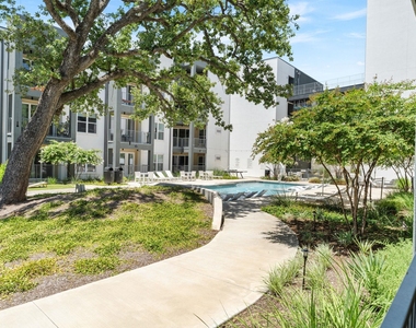 4801 Springdale Rd - Photo Thumbnail 17