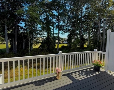 29405 Oxford Drive - Photo Thumbnail 2