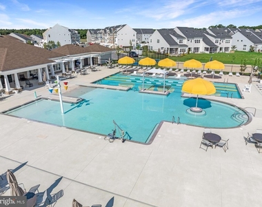 29405 Oxford Drive - Photo Thumbnail 17
