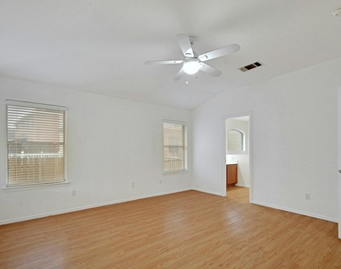 8605 Ganttcrest Dr - Photo Thumbnail 14