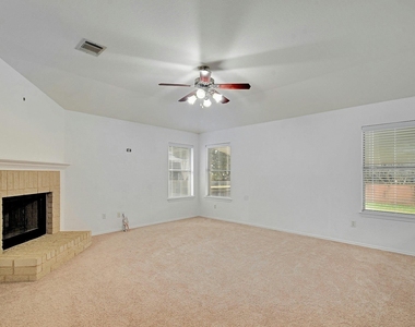 8605 Ganttcrest Dr - Photo Thumbnail 7