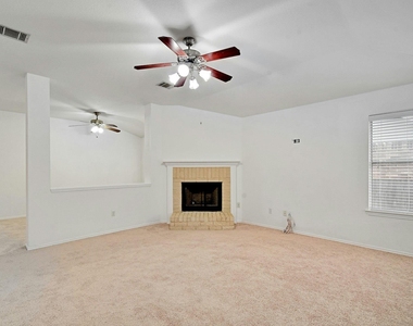 8605 Ganttcrest Dr - Photo Thumbnail 5