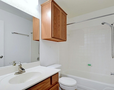 8605 Ganttcrest Dr - Photo Thumbnail 19