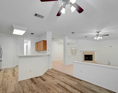 8605 Ganttcrest Dr - Photo Thumbnail 12