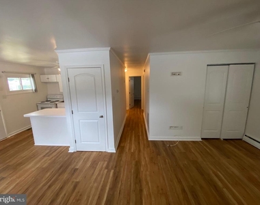 604 River Road - Photo Thumbnail 5