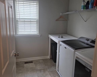 31 Wavyleaf Drive - Photo Thumbnail 15