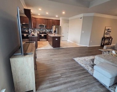 31 Wavyleaf Drive - Photo Thumbnail 1