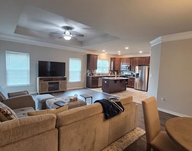 31 Wavyleaf Drive - Photo Thumbnail 2