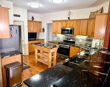 3230 Arroyo Bluff Ln - Photo Thumbnail 18