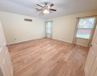 3230 Arroyo Bluff Ln - Photo Thumbnail 5