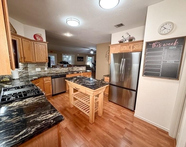 3230 Arroyo Bluff Ln - Photo Thumbnail 19