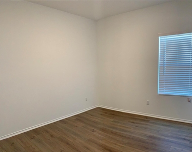 1205 Mallow Rd - Photo Thumbnail 19