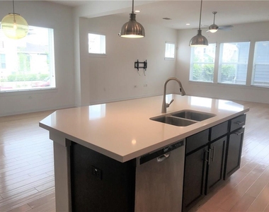4231 Berkman Dr - Photo Thumbnail 4