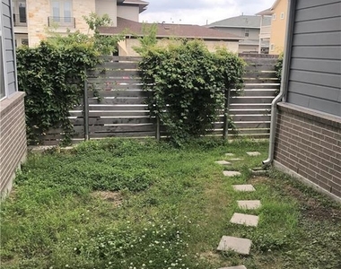 4231 Berkman Dr - Photo Thumbnail 12