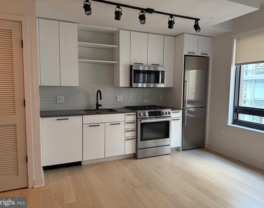 70 N Street Se - Photo Thumbnail 2