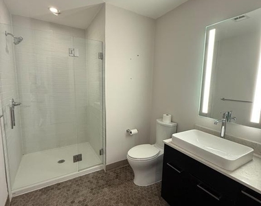 70 N Street Se - Photo Thumbnail 5