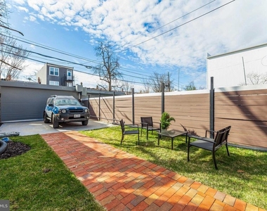 734 Kenyon Street Nw - Photo Thumbnail 22