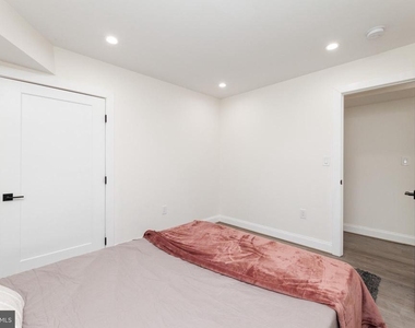 734 Kenyon Street Nw - Photo Thumbnail 17