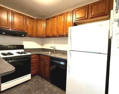 1260 21st Street Nw - Photo Thumbnail 3