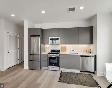 3831 Georgia Avenue Nw - Photo Thumbnail 4