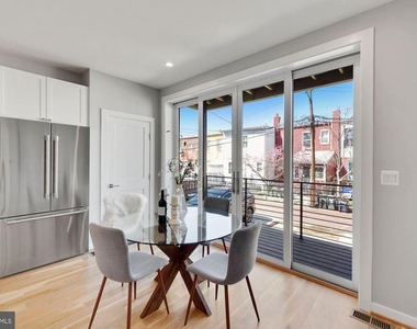 731 Park Road Nw - Photo Thumbnail 1