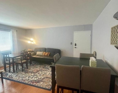 1031 Michigan Avenue Ne - Photo Thumbnail 1