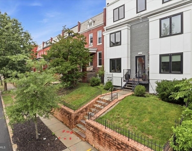 1222 Neal Street Ne - Photo Thumbnail 3