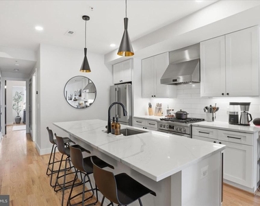1222 Neal Street Ne - Photo Thumbnail 9