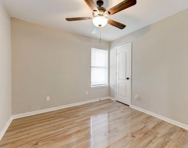 2321 Terrace Dr - Photo Thumbnail 20