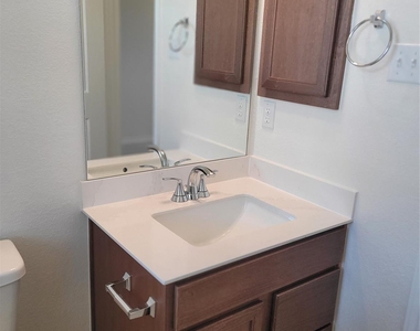 4465 Acerno St - Photo Thumbnail 3