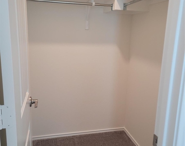 4465 Acerno St - Photo Thumbnail 26