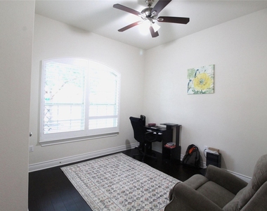 15100 Iveans Way - Photo Thumbnail 2