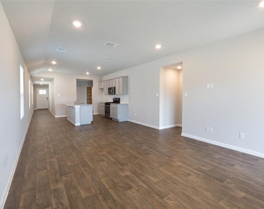 195 Coralbean Dr - Photo Thumbnail 5