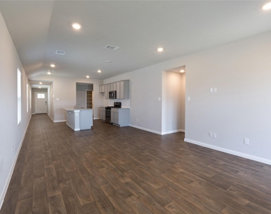 195 Coralbean Dr - Photo Thumbnail 4
