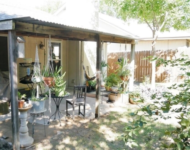 9103 Wellesley Dr - Photo Thumbnail 15