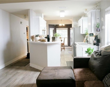 9103 Wellesley Dr - Photo Thumbnail 1