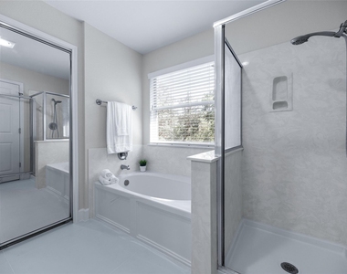 4033 Canyon Glen Cir - Photo Thumbnail 24
