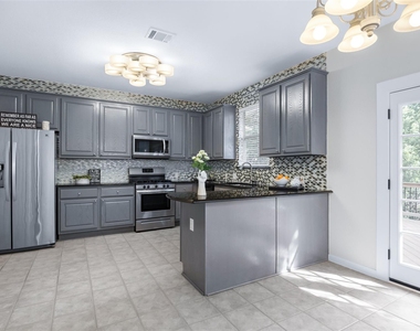 4033 Canyon Glen Cir - Photo Thumbnail 11