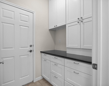 4033 Canyon Glen Cir - Photo Thumbnail 15
