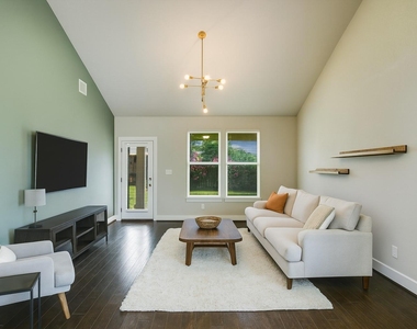 5826 Aviano Rd - Photo Thumbnail 9