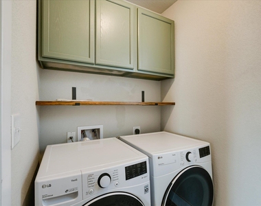 5826 Aviano Rd - Photo Thumbnail 24