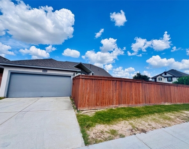 2605 Brushwood Mdw - Photo Thumbnail 19