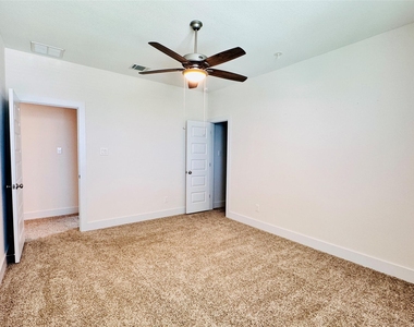 2605 Brushwood Mdw - Photo Thumbnail 17