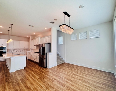 2605 Brushwood Mdw - Photo Thumbnail 10