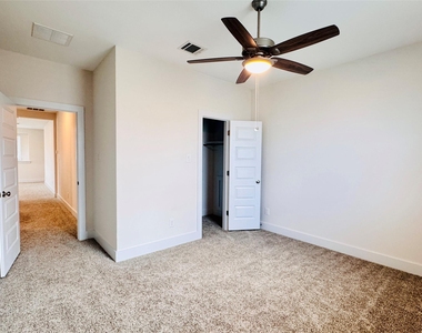 2605 Brushwood Mdw - Photo Thumbnail 20