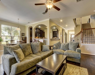 701 Rolling Brook Ln - Photo Thumbnail 4