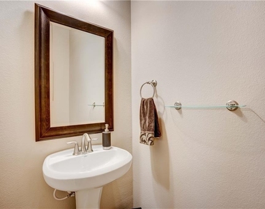 12407 Altamira St - Photo Thumbnail 8