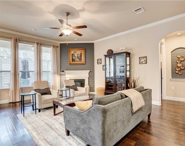 12407 Altamira St - Photo Thumbnail 22