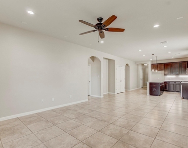 356 Quarry Ln - Photo Thumbnail 3